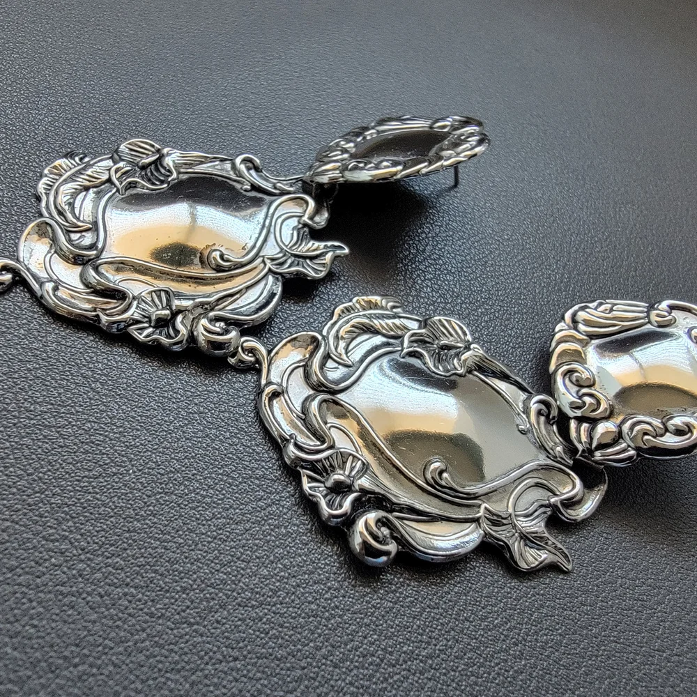 Statement Silver-Tone Art Nouveau Revival Earrings – Ornate Floral Scroll Design